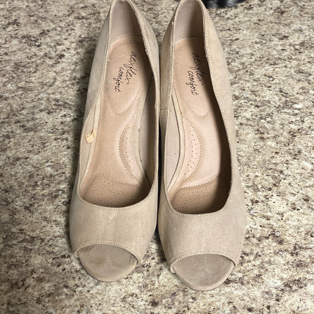 Dex flex comfort 3 inch open toed nude suede with wood heel wedge